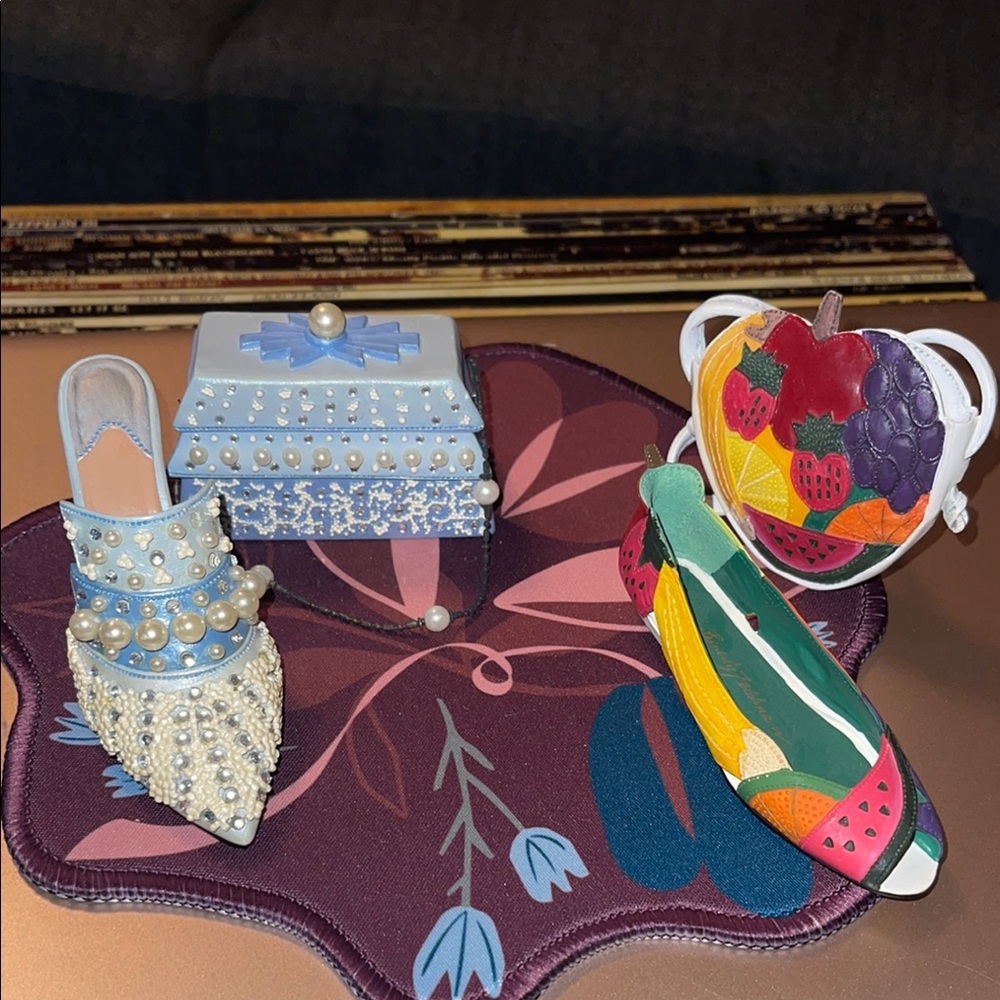 Just The Right Shoe Art Collection